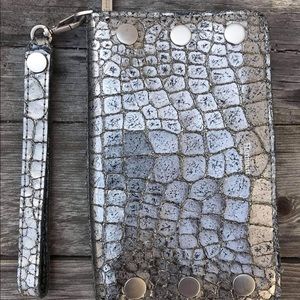 Hammitt 395 north wallet